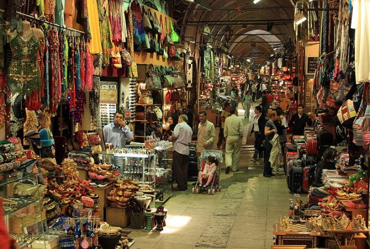 famous street market in taipei