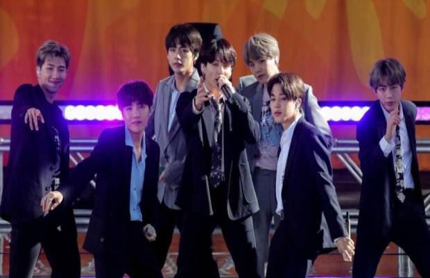 Which BTS concert sold out in 10 seconds?