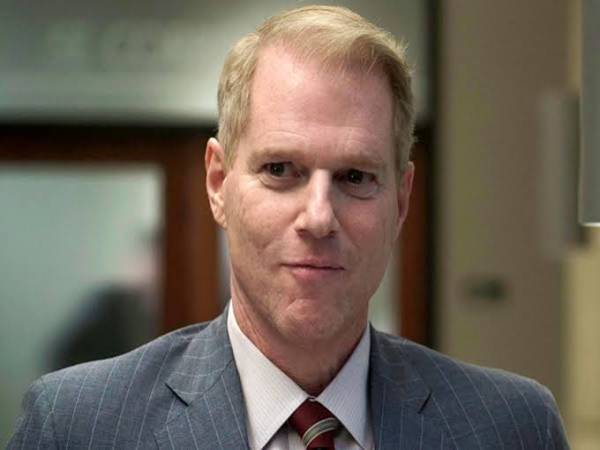 Noah Emmerich Wife, Net Worth, Birthday And Parents