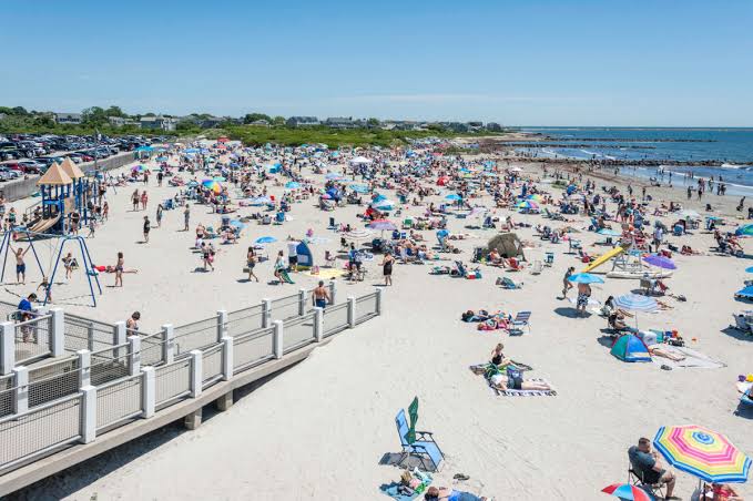 Top 10 Best Beaches In Rhode Island