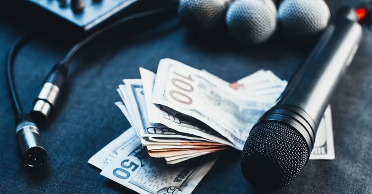 Top 8 Best Ways To Make Money As A Musician In 2023