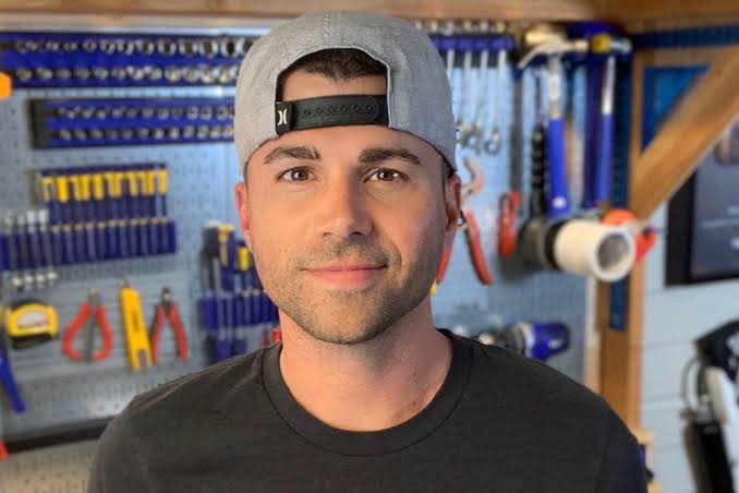 Mark Rober Net Worth, Age, Height, Wife, Biography, Children, Family ...