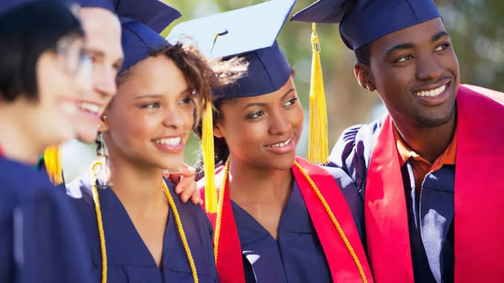 Top Scholarships For Nigerian Students To Study Abroad