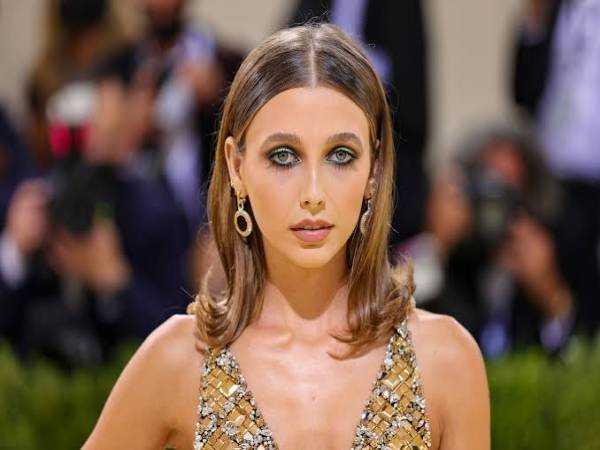 Emma Chamberlain Height, Net Worth, Age And Bio