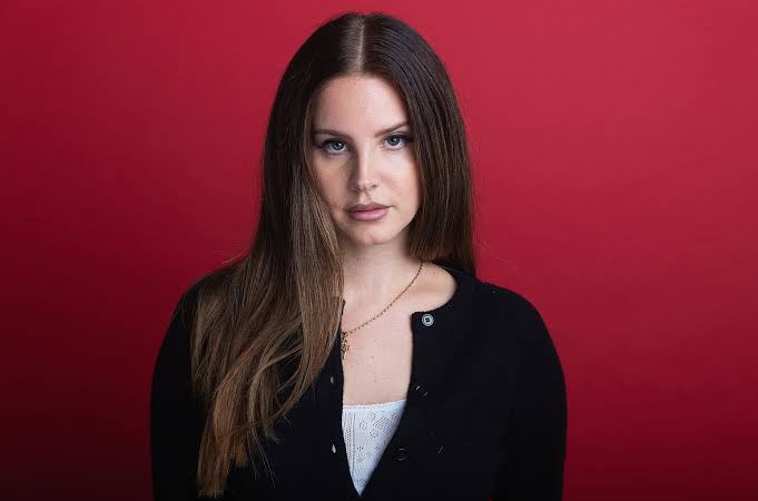 Lana Del Rey Real Name, Net Worth, Age, Height, Bio, Children, Husband, Family, Parents