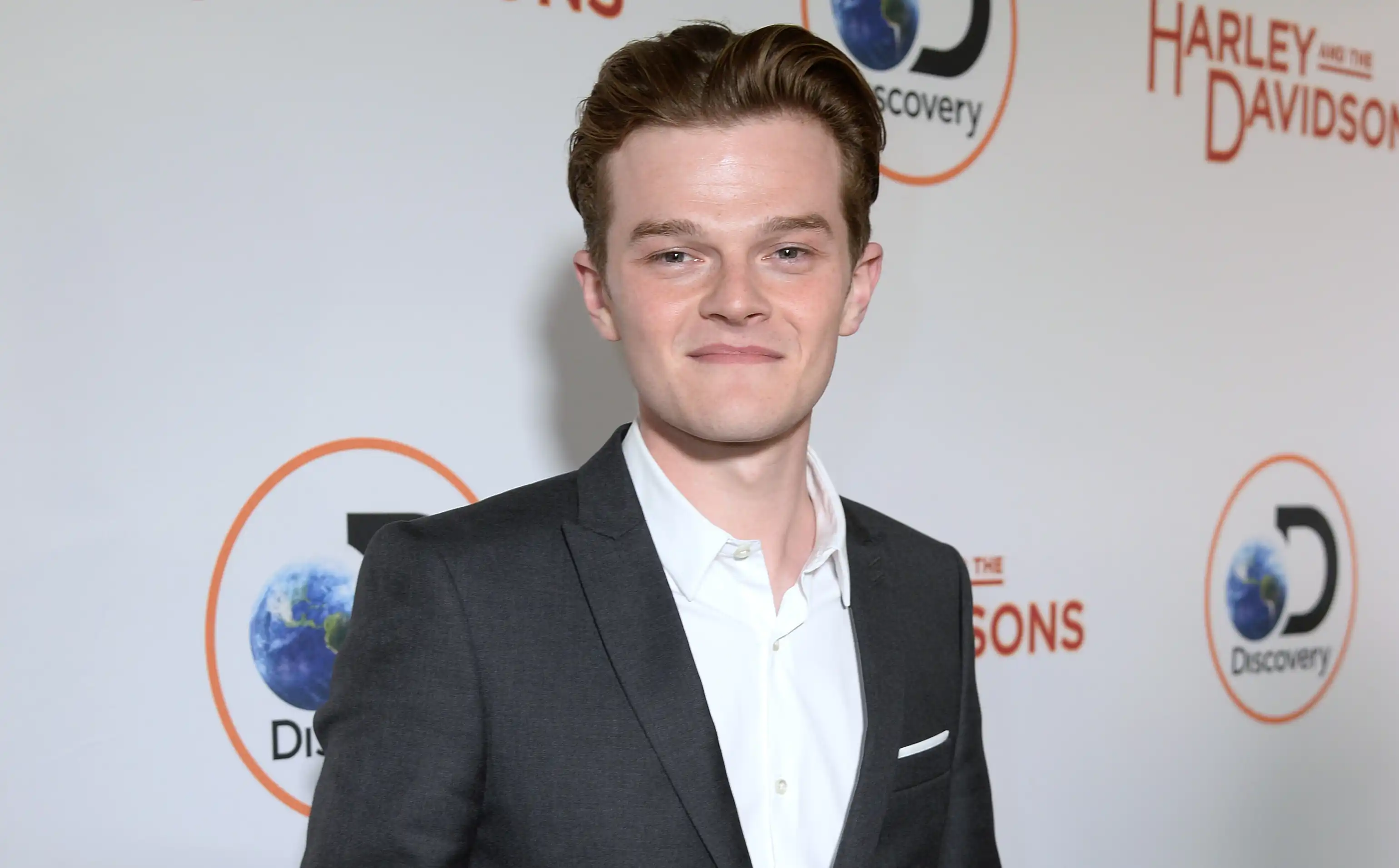 Robert Aramayo Net Worth, Age, Height, Parents, Biography